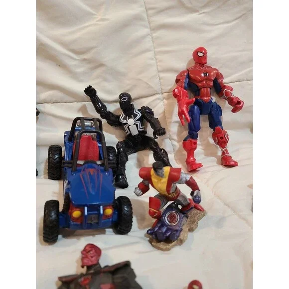 Lot of Marvel Figures Spiderman Captain America Avengers